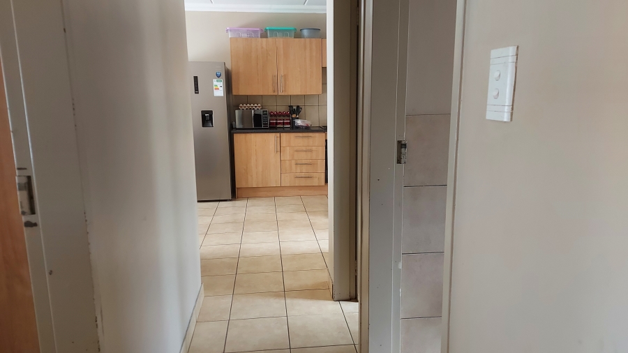 3 Bedroom Property for Sale in Geelhoutpark North West